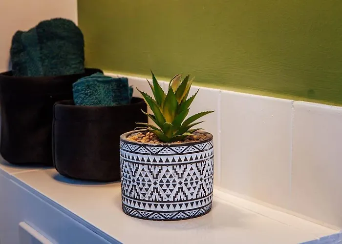 Appartamento & Modern - - Netflix - Wifi - 2 Person *